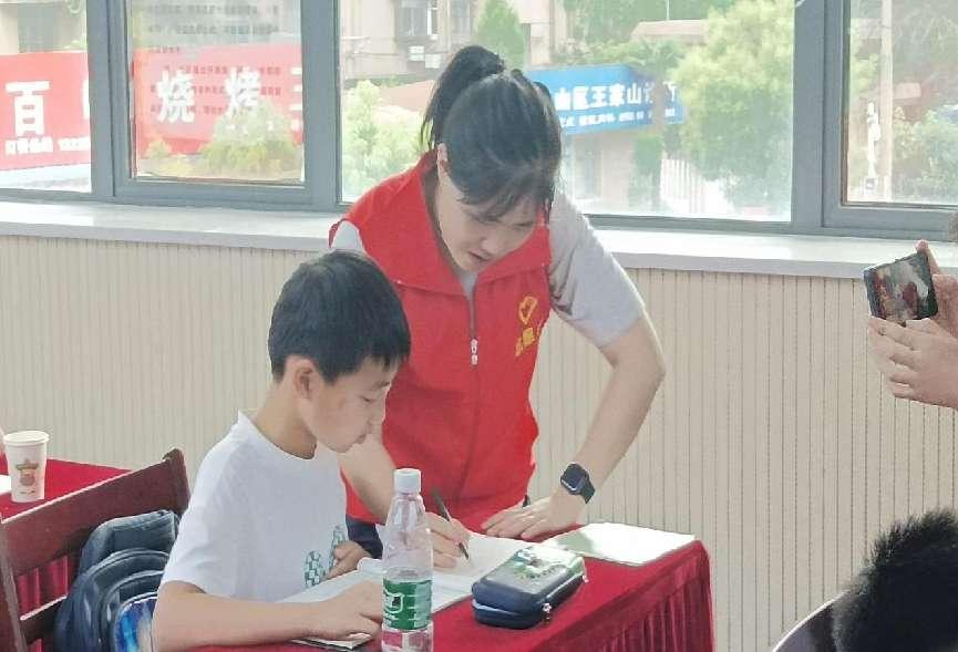 安徽學(xué)子三下鄉(xiāng)：世界變成大花園，垃圾分類是關(guān)鍵