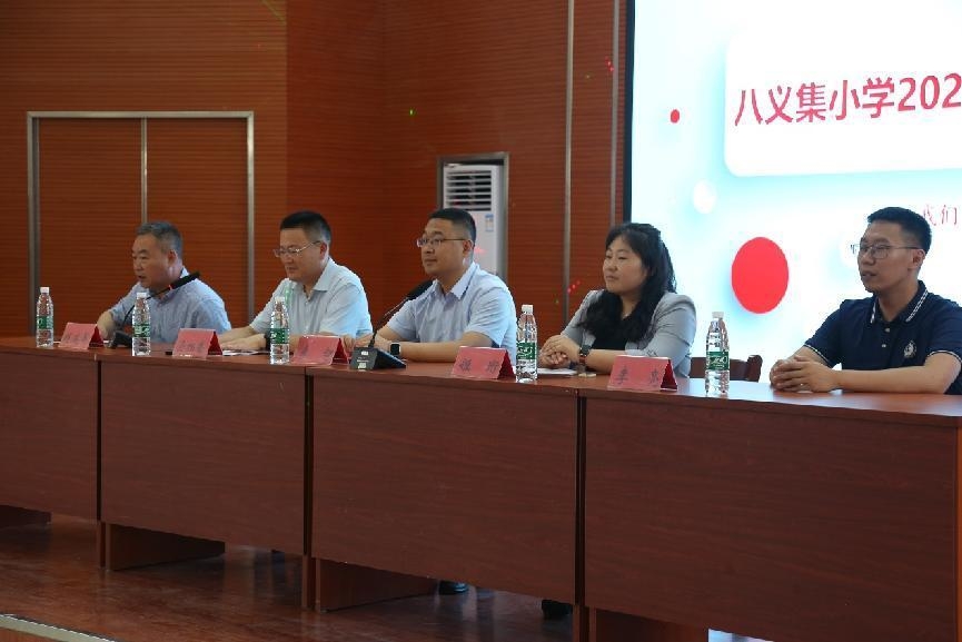 中國(guó)礦業(yè)大學(xué)筑夢(mèng)支教團(tuán)赴八義集鎮(zhèn)中心小學(xué)開營(yíng)儀式
