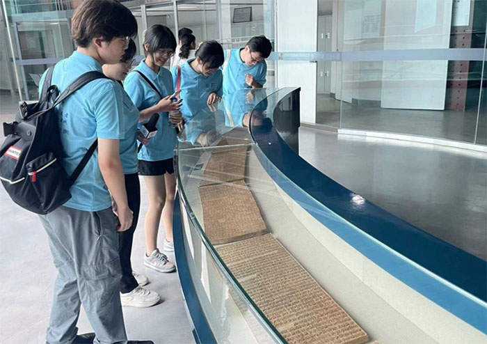 河海大學“揚城小巷連古今，紅色傳承探非遺”實踐團赴揚州開展實踐