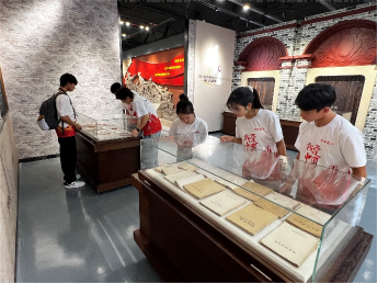 經貿青年三下鄉(xiāng)：巡禮紅色印記，追憶崢嶸歲月