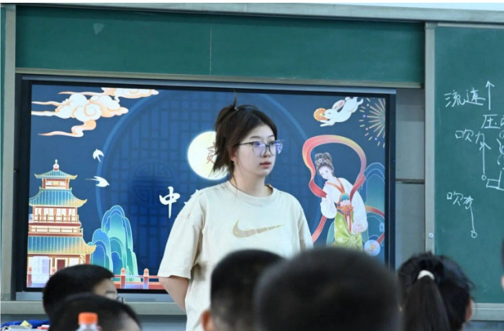 中秋節(jié)、元宵節(jié)……小朋友們知道的太多啦——以文化為帆，揚(yáng)風(fēng)雅之韻
