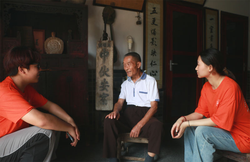 湖南工程學(xué)院管理學(xué)院開(kāi)展“凝聚青春力量 賦能非遺活力”“三下鄉(xiāng)”社會(huì)實(shí)踐活動(dòng)