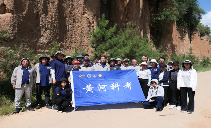 壁立千仞紅土林，黃河科考在路上-長安大學(xué)赴黃河流域“黃河科考，強(qiáng)國有我”暑期社會實踐紀(jì)實