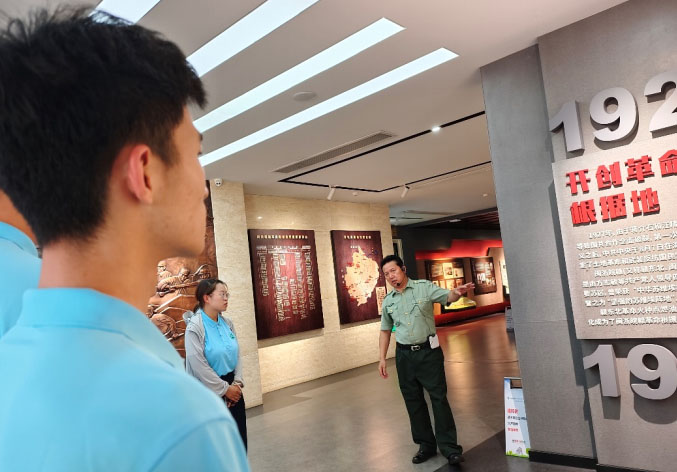 浙江農(nóng)林大學(xué)實(shí)踐團(tuán)順利學(xué)習(xí)參觀開化縣浙西革命斗爭紀(jì)念館