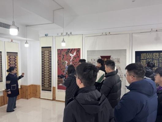 走進(jìn)湘西非遺，探尋民族交融根脈
