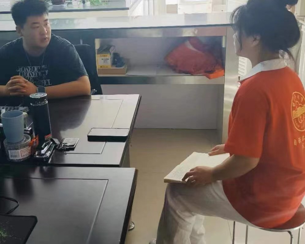 投身南疆，繪就青春畫卷