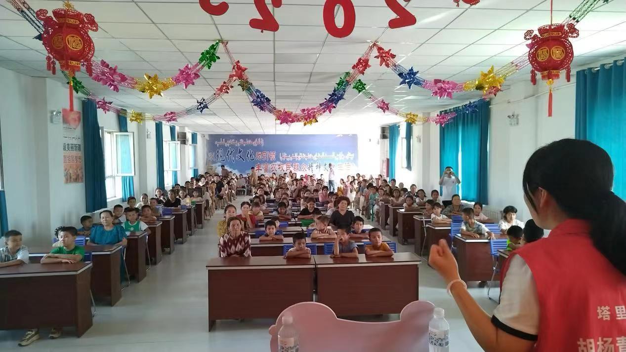 塔里木大學胡楊學子三下鄉(xiāng)|預防性侵害 為孩子們保駕護航