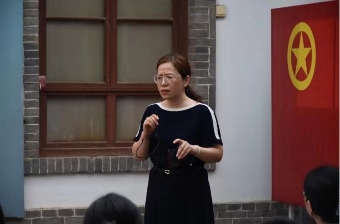 青年學(xué)子延安行，紅色精神代代傳