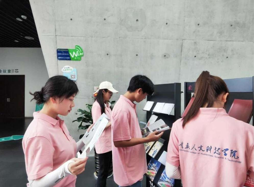 悠悠三峽述幸福，共續(xù)三峽移民情