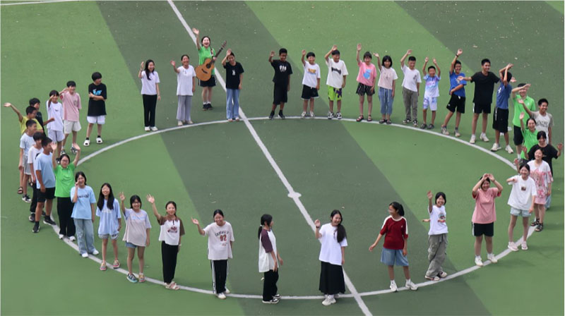 《法律宣講走進(jìn)溈濱中學(xué)，音樂治療點(diǎn)亮法治之光》