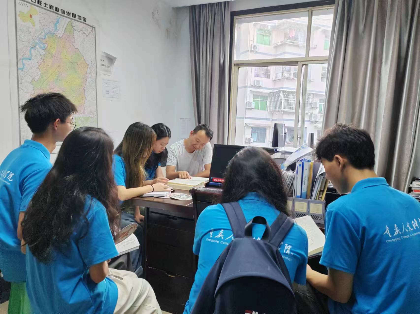 夯實(shí)“啰兒調(diào)”宣傳基礎(chǔ)，趕赴文旅局訪談?wù){(diào)研