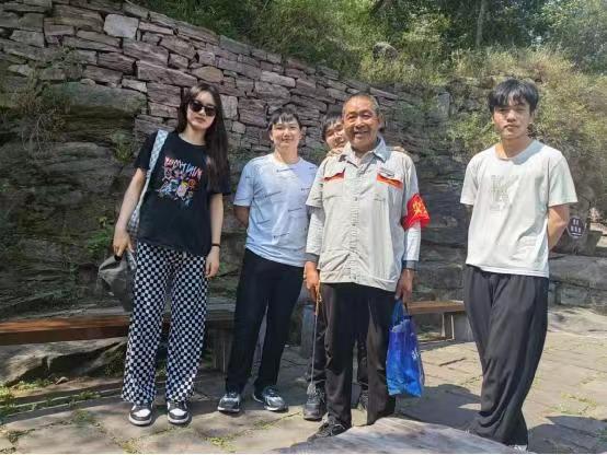 河南農(nóng)業(yè)大學(xué)機(jī)電工程學(xué)院學(xué)子積極開(kāi)展暑期社會(huì)實(shí)踐活動(dòng)