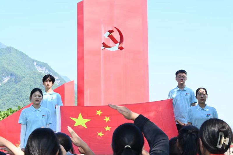三下鄉(xiāng)紅色筑夢之旅｜重外院學(xué)子追尋紅色足跡，重溫紅軍歷史