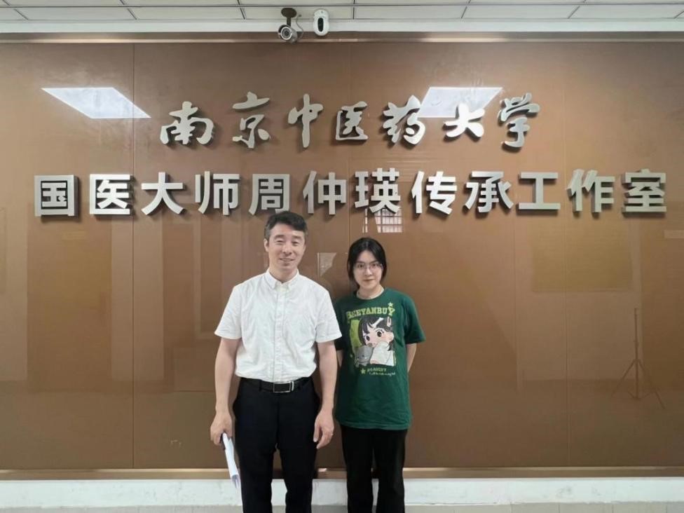 【薪火傳承——探尋中醫(yī)藥發(fā)展與文化傳播】 聚焦科研，薪火傳承 薪火實踐團尋訪周仲瑛傳人朱垚教授