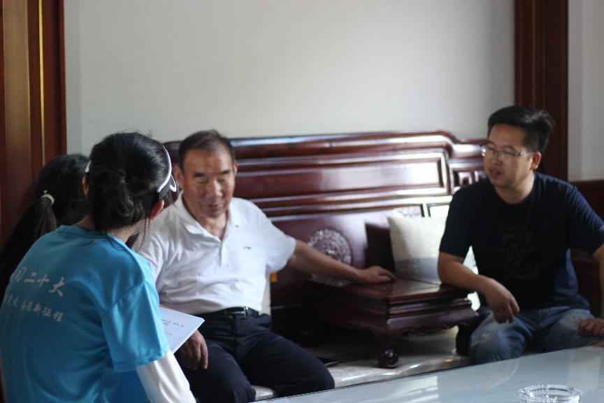 安農(nóng)大學(xué)子三下鄉(xiāng)：80歲老人自費教孩子畫畫，為陶寓村鄉(xiāng)村振興注入文化動能