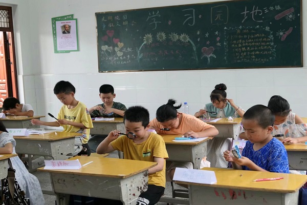 科學無處不在，蝸牛的秘密知多少，重陽啟明星志愿服務隊帶你探索
