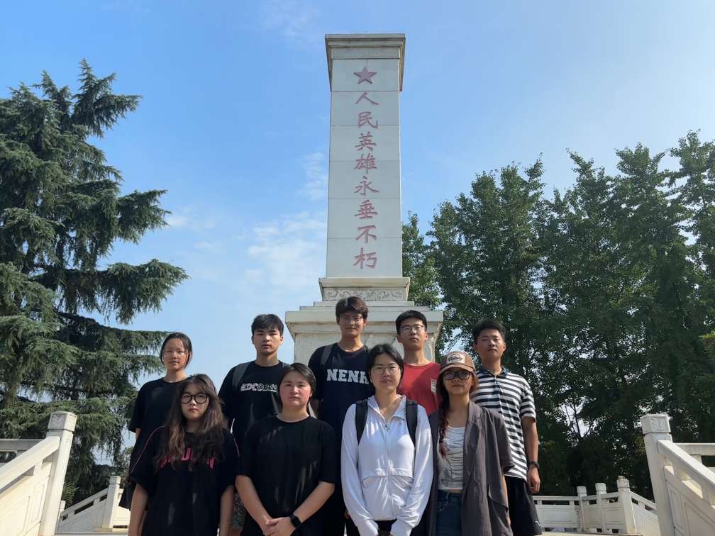 西南石油大學(xué)暑期三下鄉(xiāng)：緬懷革命先烈，傳承紅色基因
