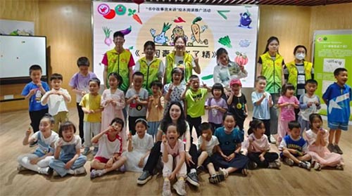 教育科學(xué)學(xué)院團(tuán)委青工部舉辦“母愛無疆，感恩有意”志愿活動(dòng)