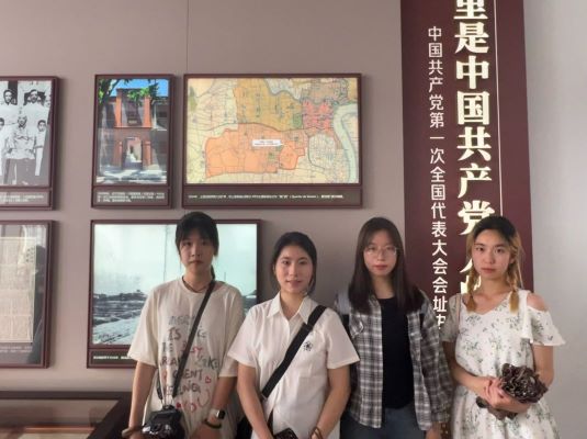 ”賡續(xù)紅色血脈，砥礪奮進力量”紅色研學實戰(zhàn)-—南通理工學院海安校區(qū)紅色信使尋訪團