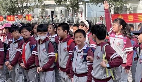 春光無限好，實(shí)踐促成長——立賢小學(xué)開展春季社會實(shí)踐活動