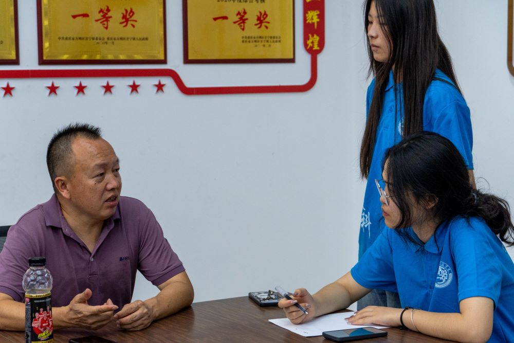 重人科學(xué)子三下鄉(xiāng)|心靈護(hù)航，藝彩飛揚—“鄉(xiāng)夢心語”實踐團(tuán)