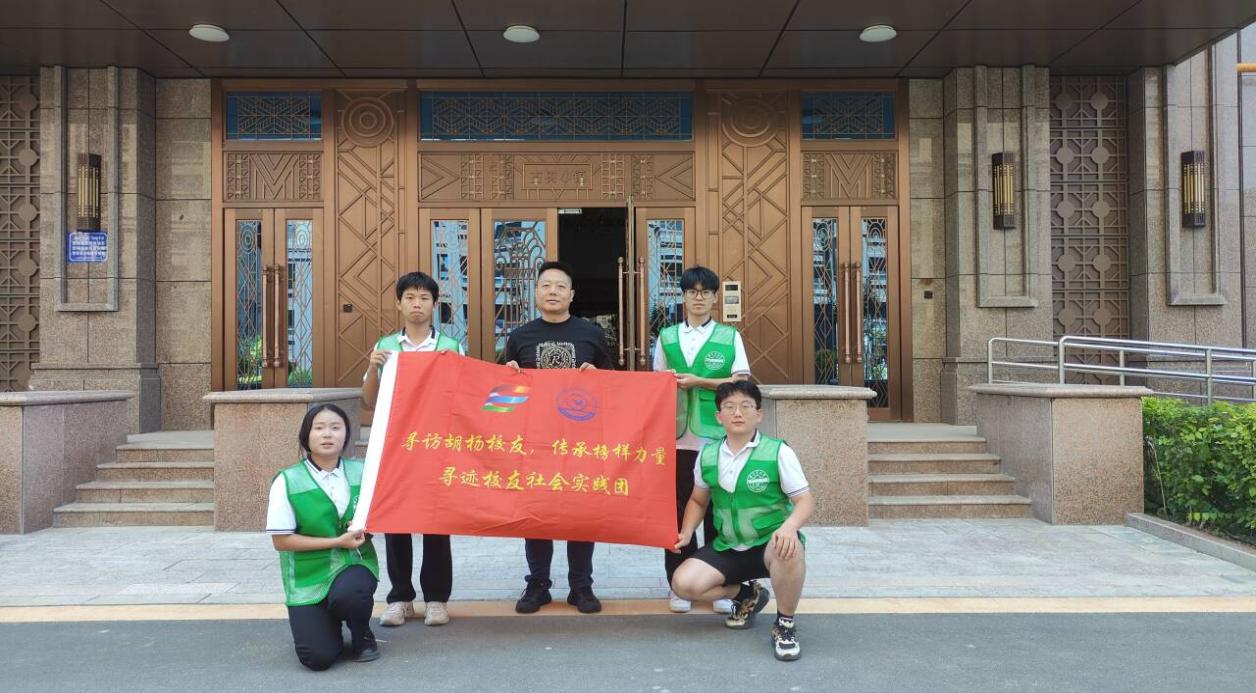 塔里木大學(xué)三下鄉(xiāng)：尋訪胡楊校友，傳承榜樣力量